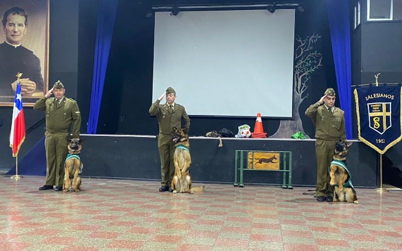 Visita Escuela de Adiestramiento Canino Carabineros de Chile