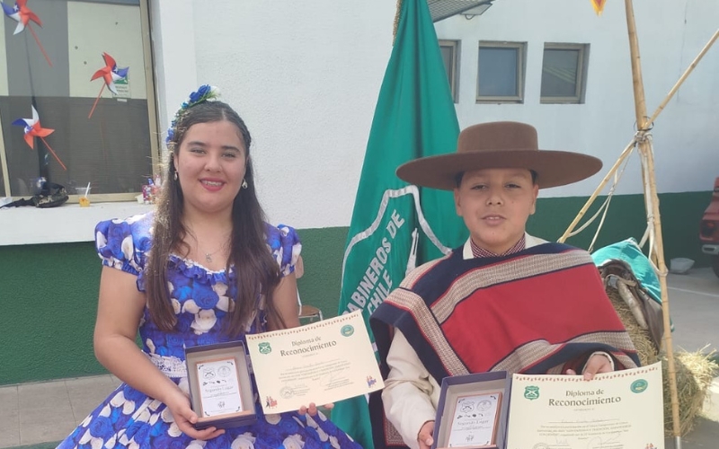 Segundo lugar para estudiantes del 7&deg;B&aacute;sico A en concurso de cueca de la 31&deg; Comisar&iacute;a
