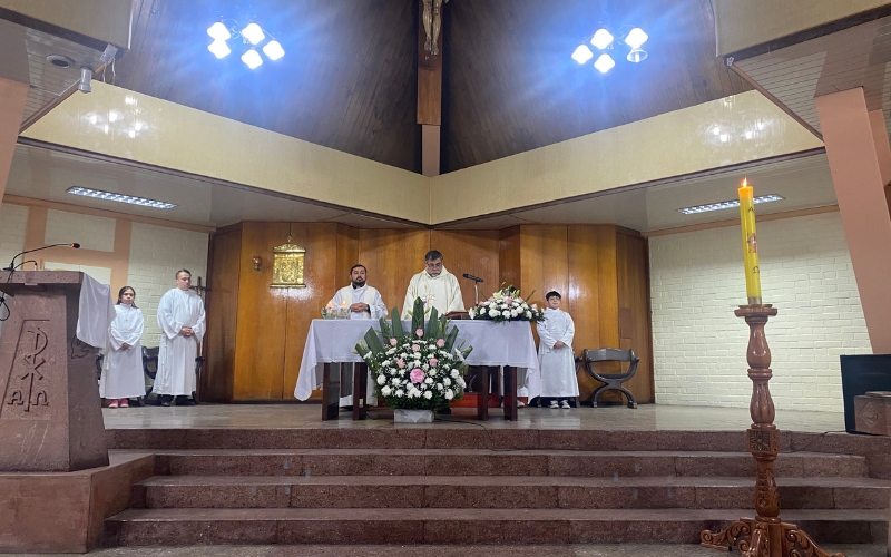 Eucaristía en Honor a Domingo Savio: Un Encuentro de Fe y Comunidad