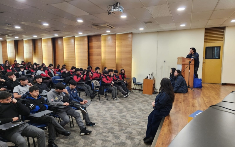 Estudiantes del Colegio Domingo Savio vivieron visita pedag&oacute;gica en la UCSH